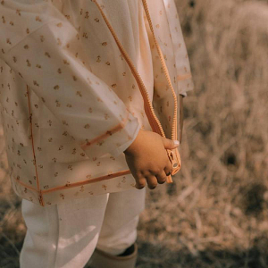 Дождевик Mrs. Ertha "Drizzles Flower Buds", мириада цветов